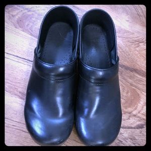 Dansko clogs size 42